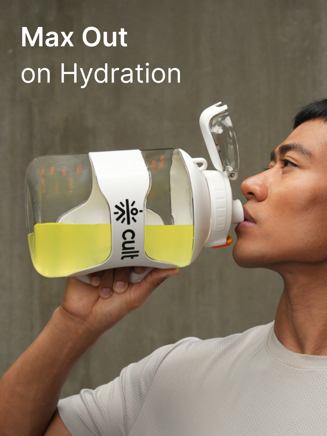 cult Gallon Bottle 2.2L Unisex White