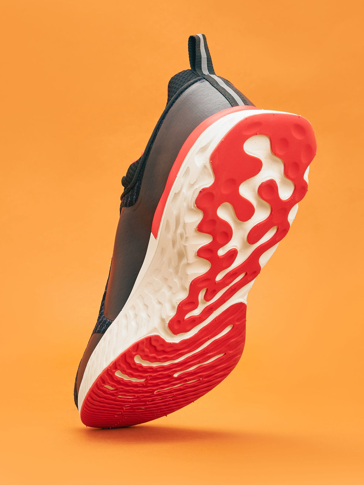 cult Versa Maze Men Running Shoes - Charcoal/Red