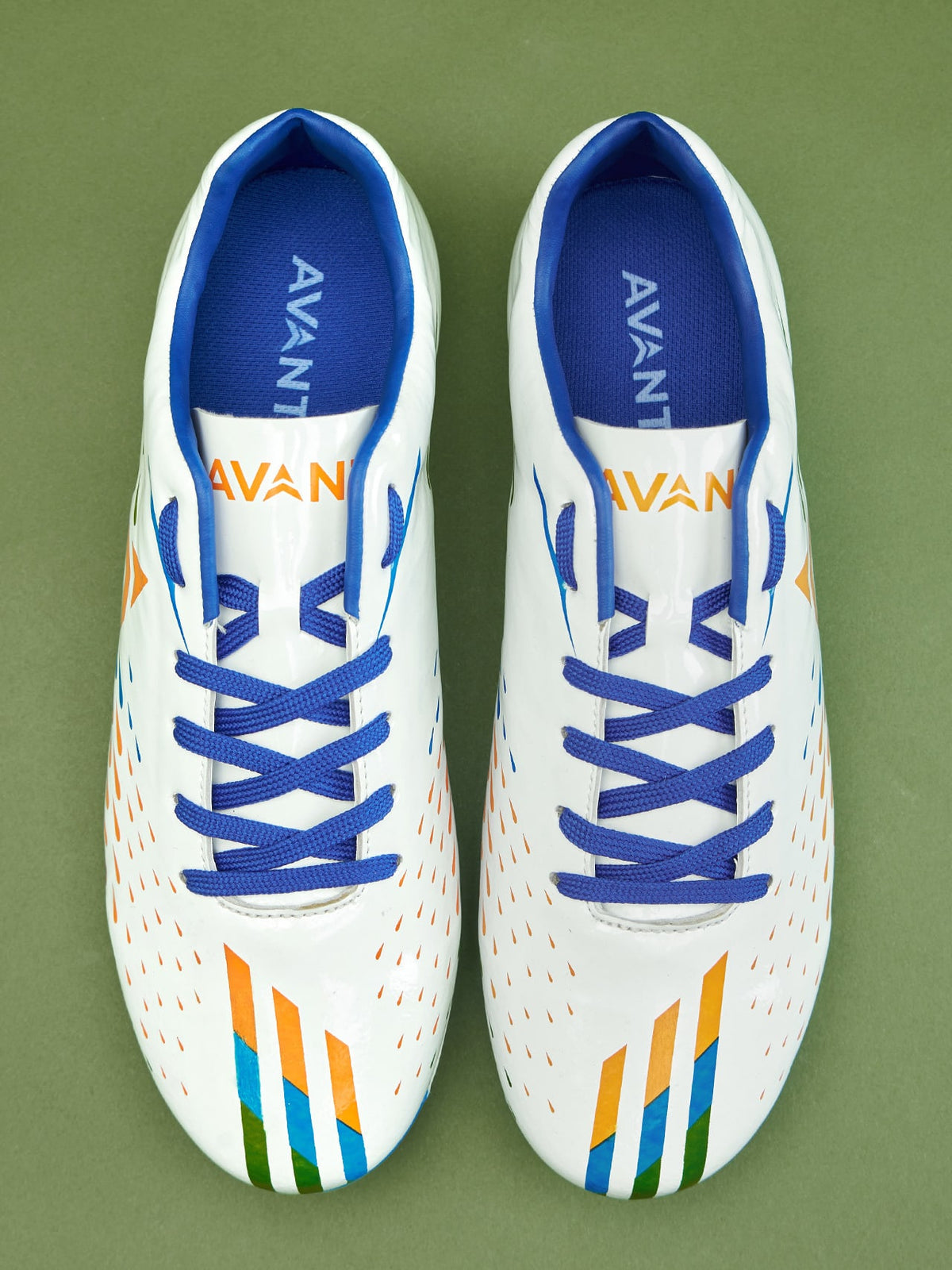 Avant Men's FreeKick Football Shoes-White/Blue