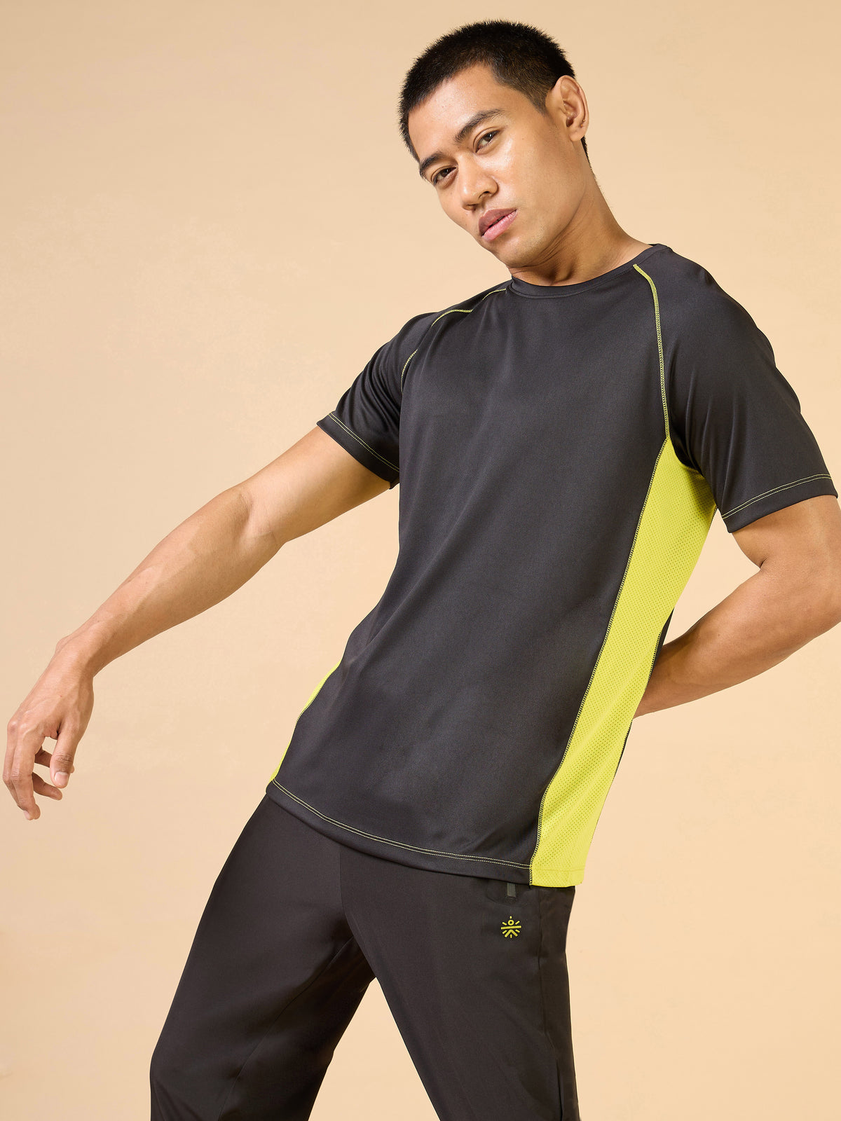 Men's Black Train All Sculpted T-shirt