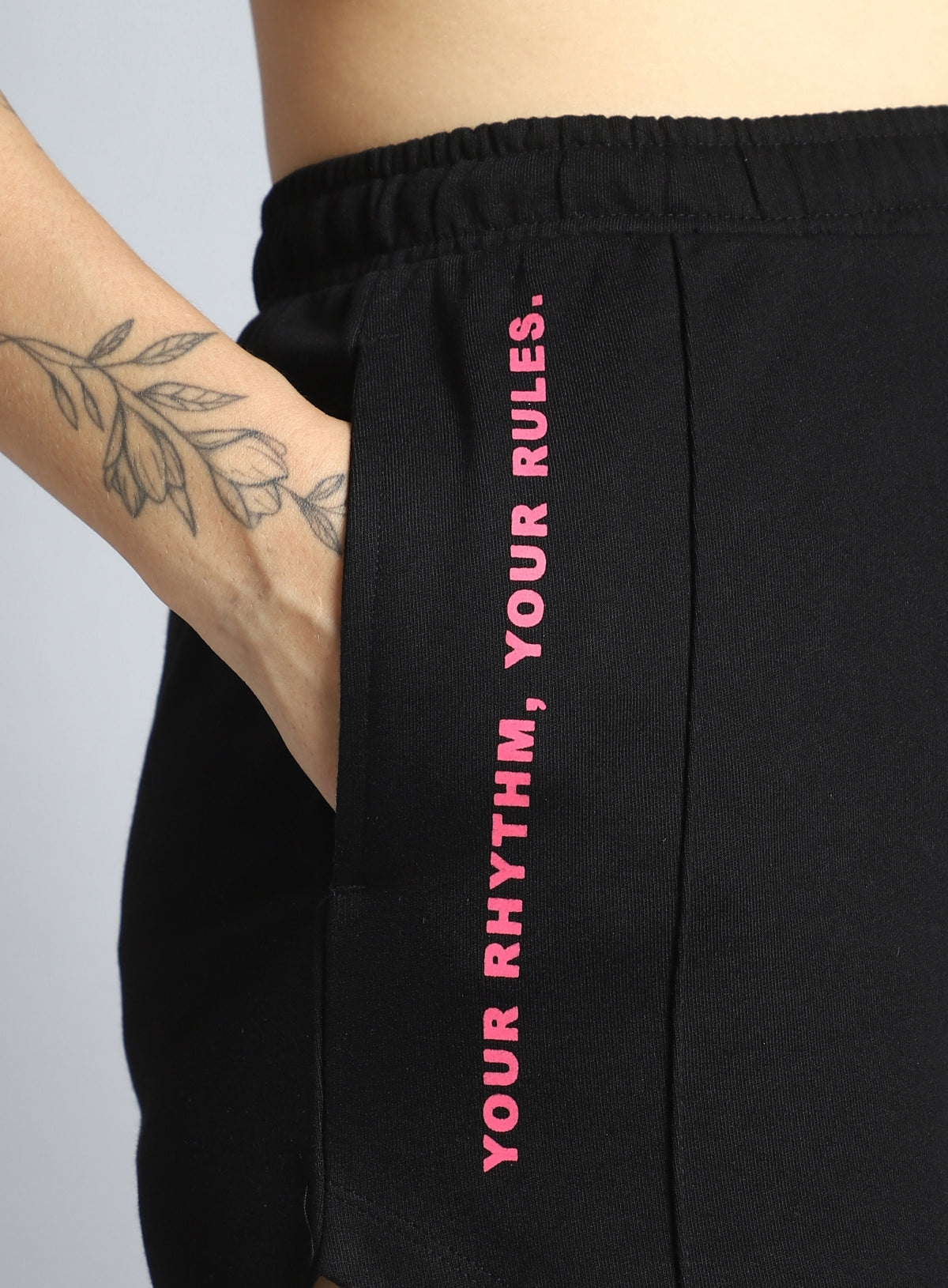 Women's Black Move it Shorts