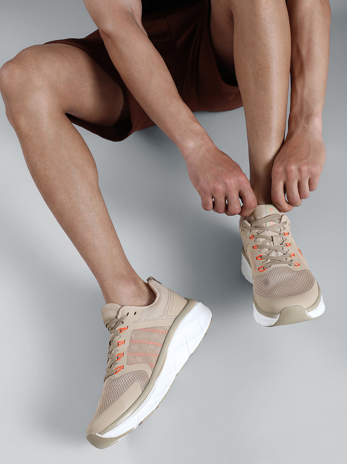 cult Men's Flint Running Shoes - Beige