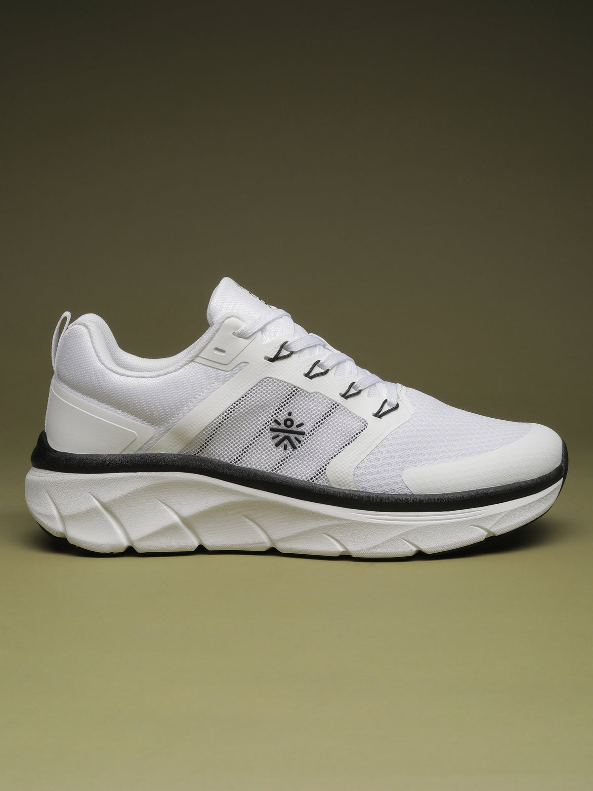 cult Men's Flint Running Shoes - White/Black