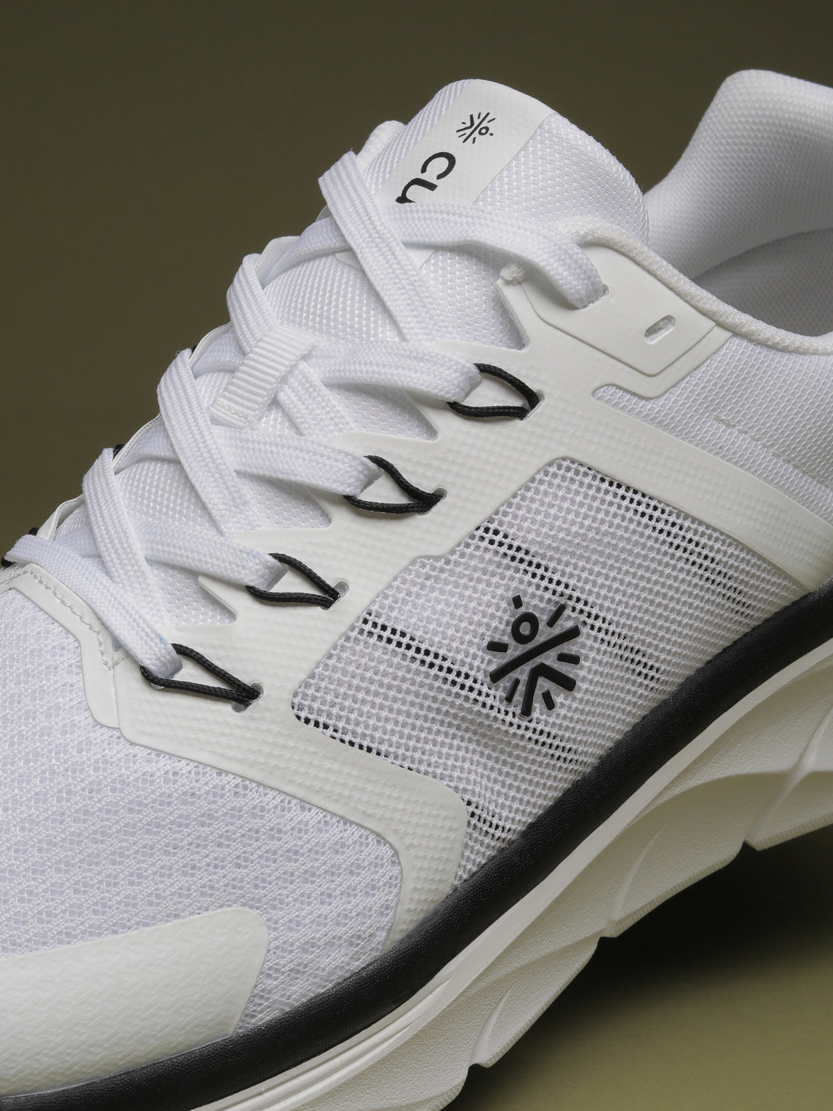 cult Men's Flint Running Shoes - White/Black