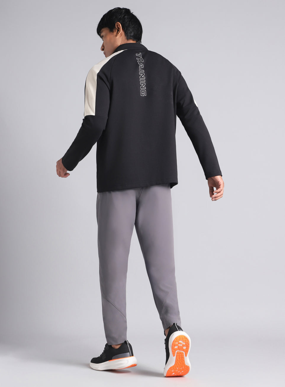 Men's Black Workout Essential Mid Layer Jacket
