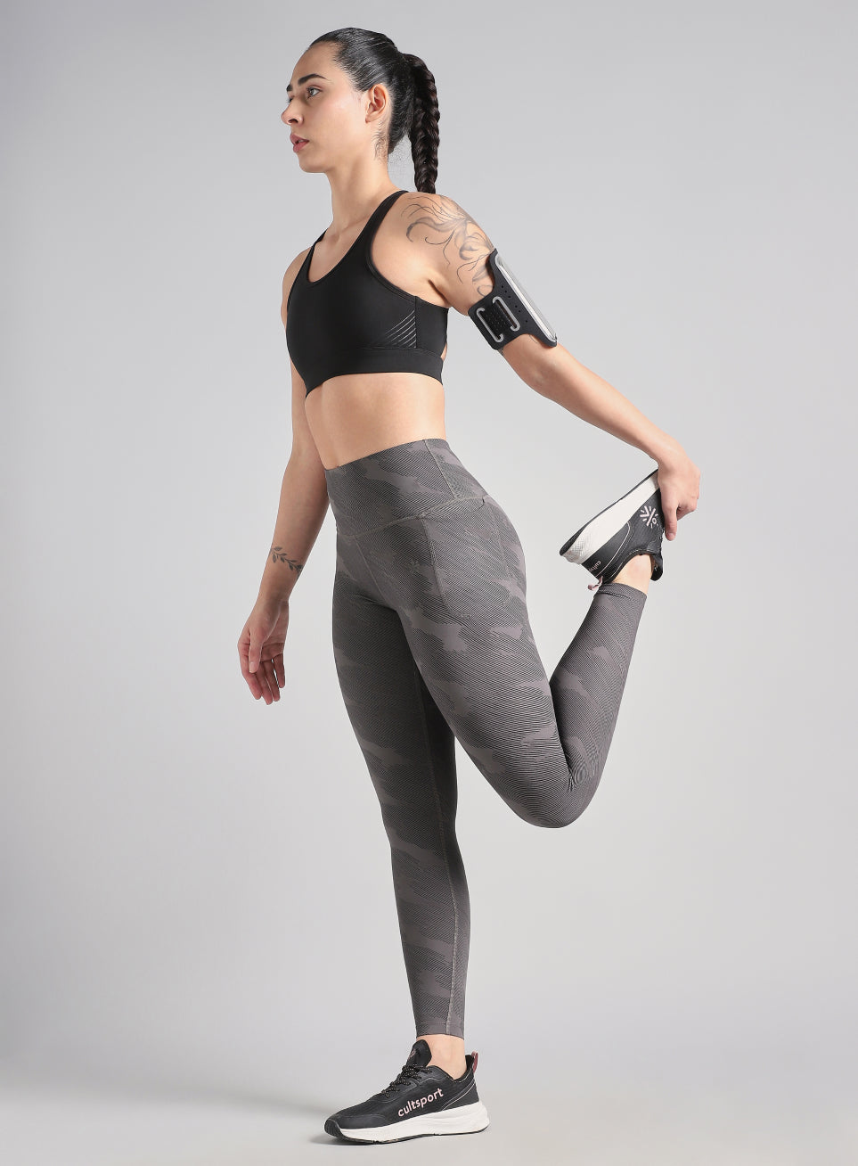 Women's Grey The Run Project Printed COMFlex Tights