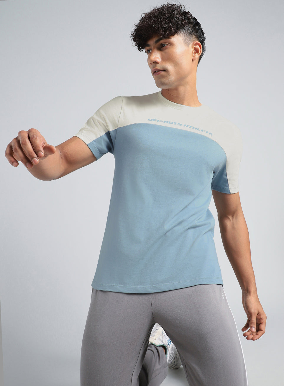 Men's Blue Offbeat Coloblock T-shirt