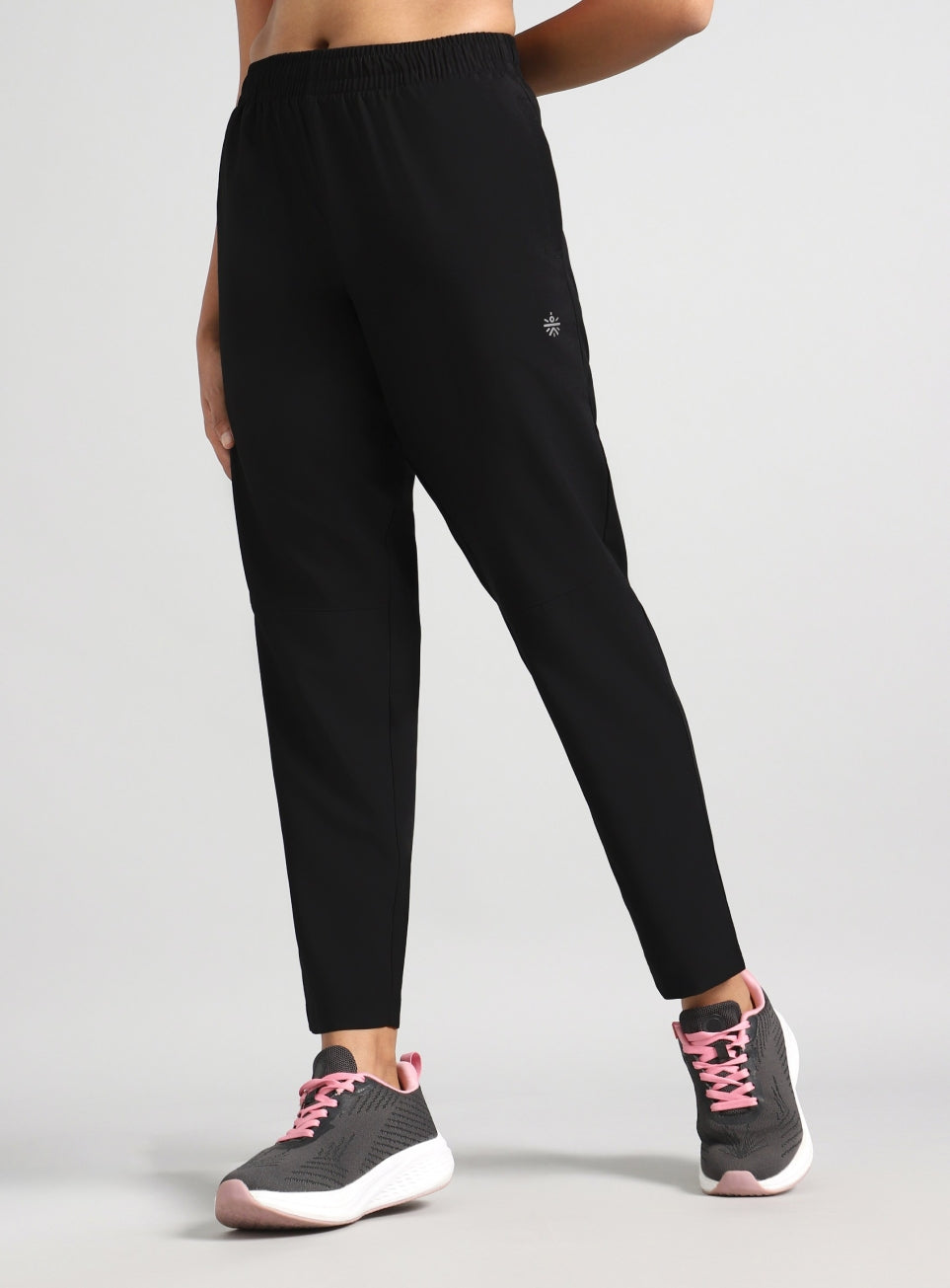 Women's Black The Run Project Trackpant