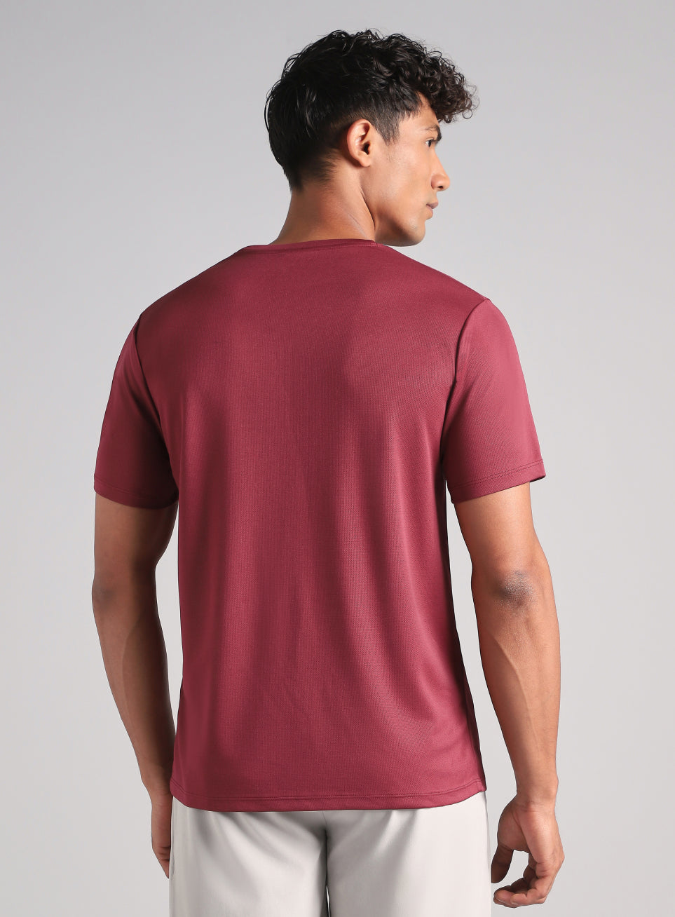 Men's Maroon Training Graphic T-Shirt