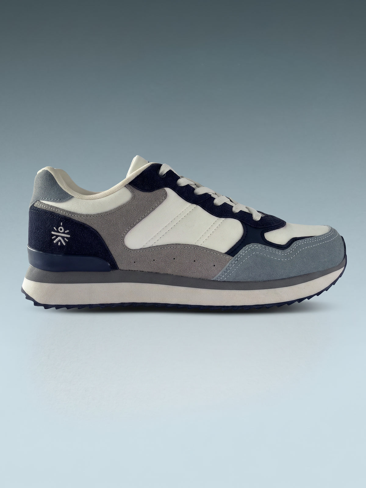 cult Women's RetroEdge Sneakers - White/Navy