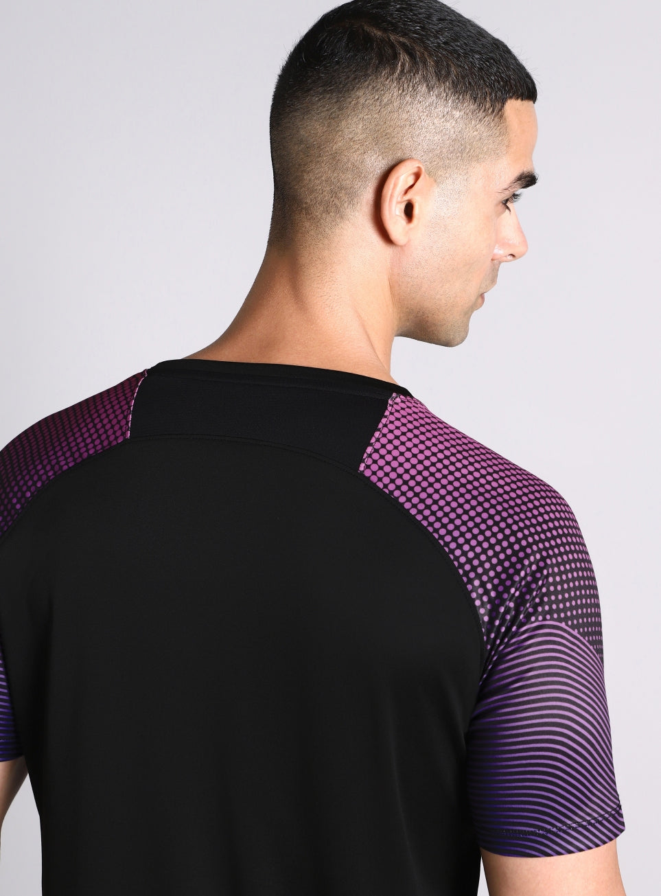 Men's Black Pop Up Training Essential T-shirt