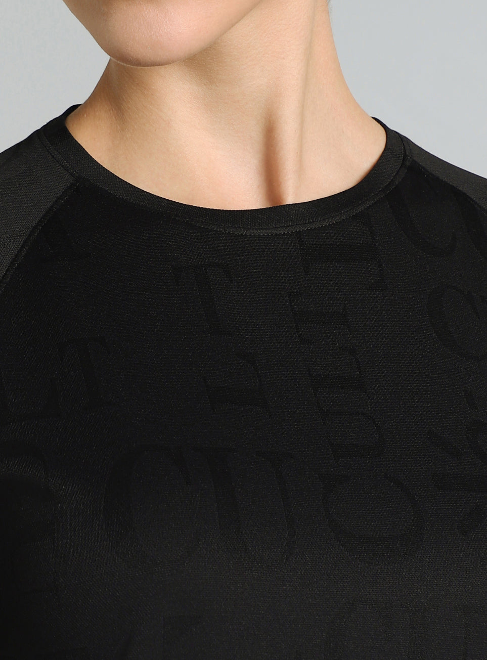 Women's Black CULT ZERO Knit Tech Running T-shirt