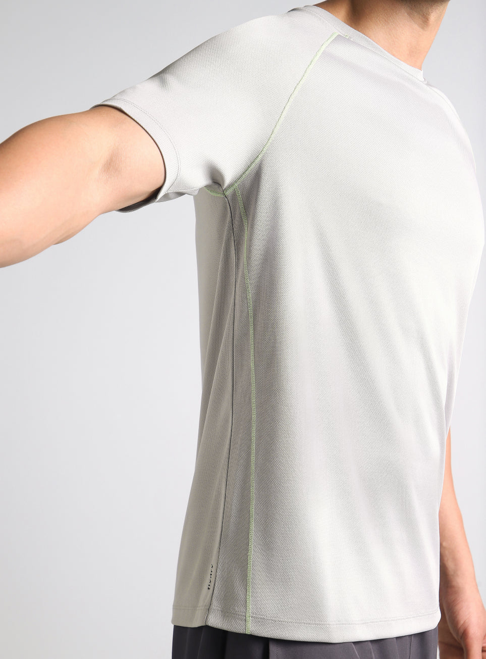 Men's Grey Everyday Workout Train Tee