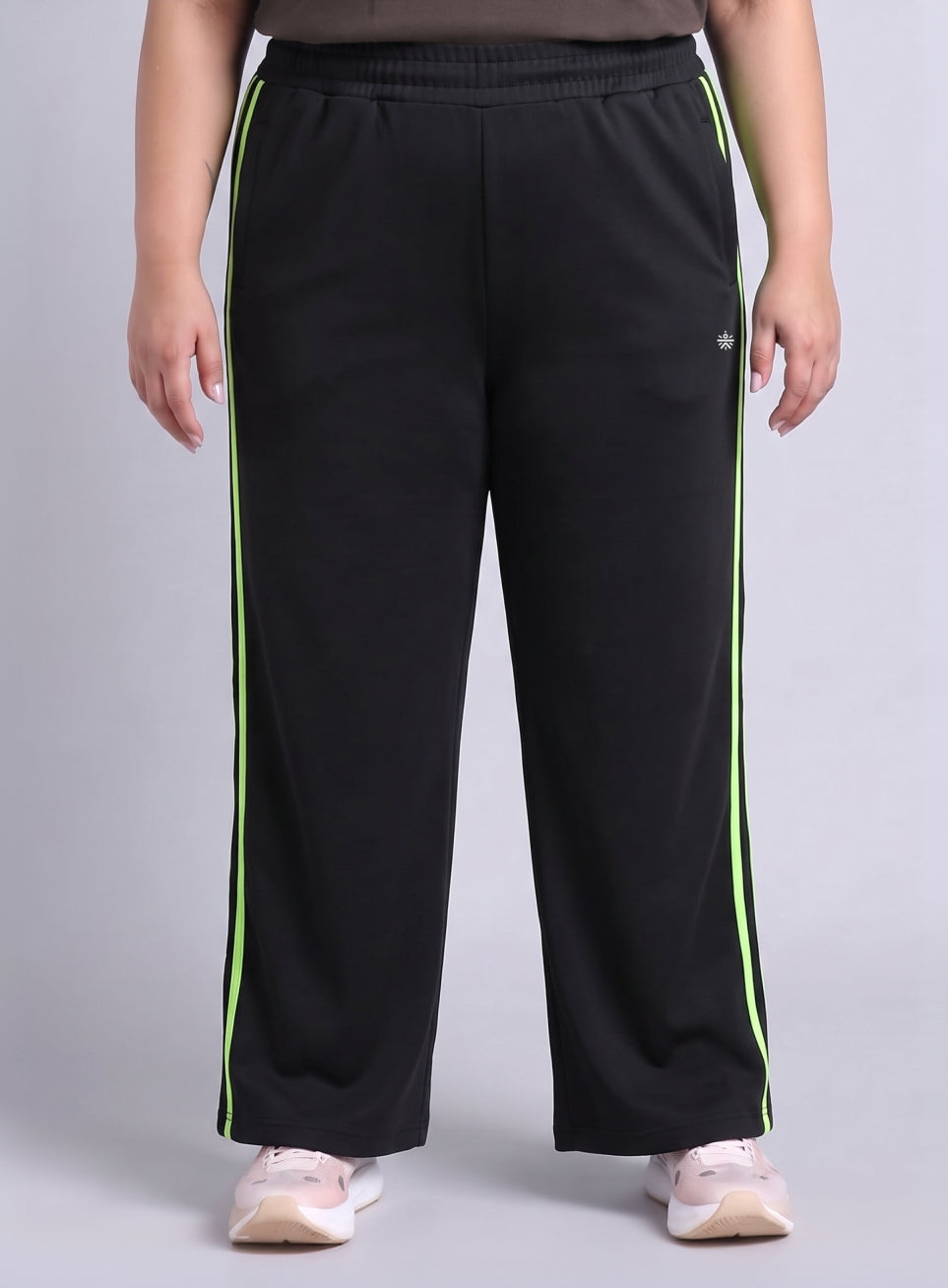 Women's Black Plus Size Elevated Athleisure Trackpants