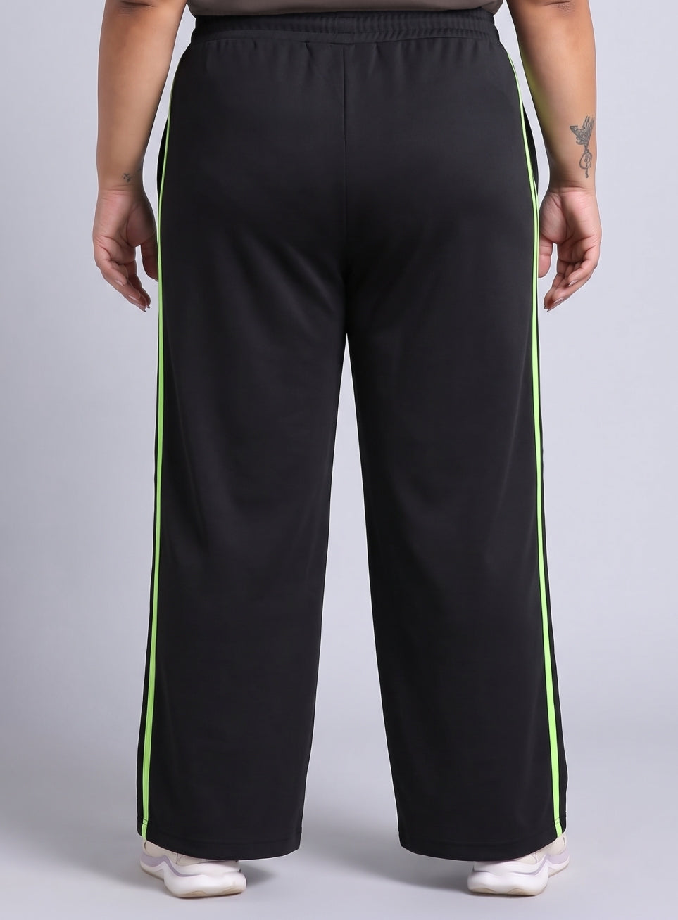 Women's Black Plus Size Elevated Athleisure Trackpants