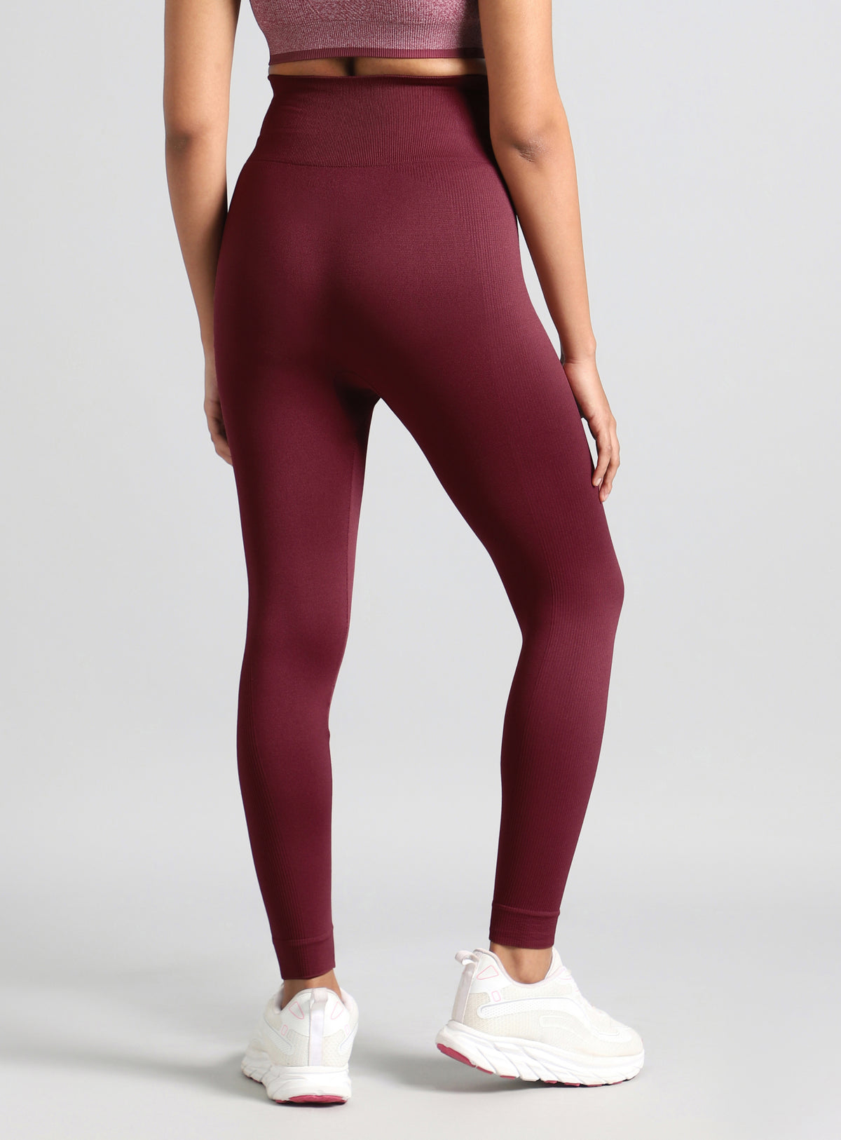 Women's Maroon Swift Form Seamless Tights