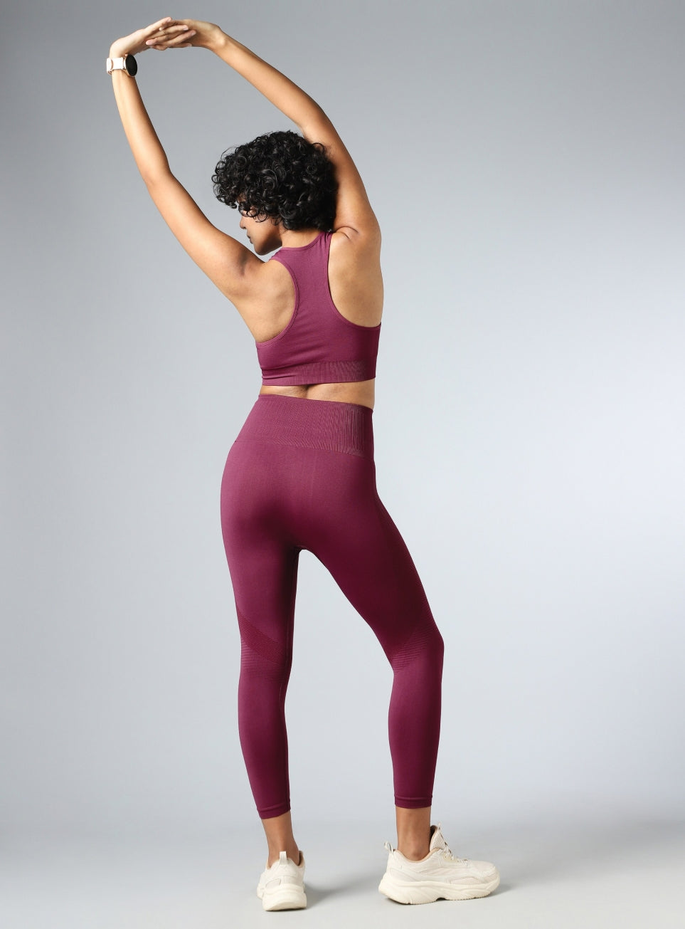 Women's Maroon Motion Flow Medium Support Seamless Bra