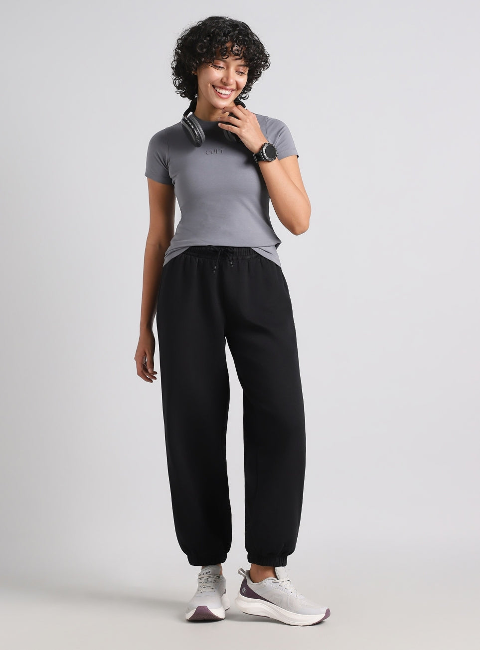 Women's Black Luxe Fleece Relaxed Fit Joggers