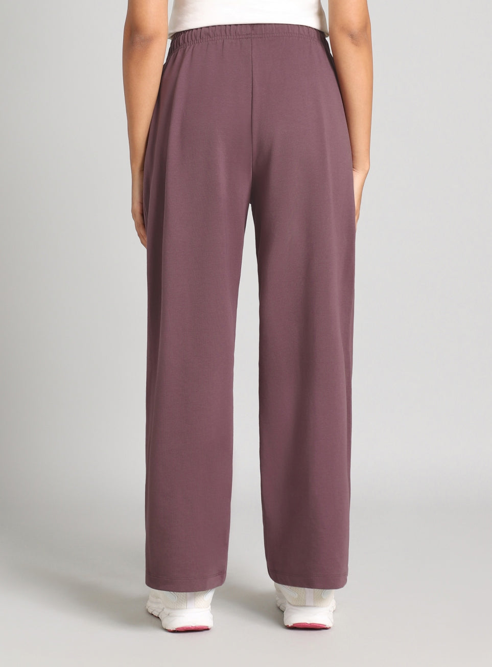 Women's Plum Soft Form Relaxed Fit Sweat Trackpants