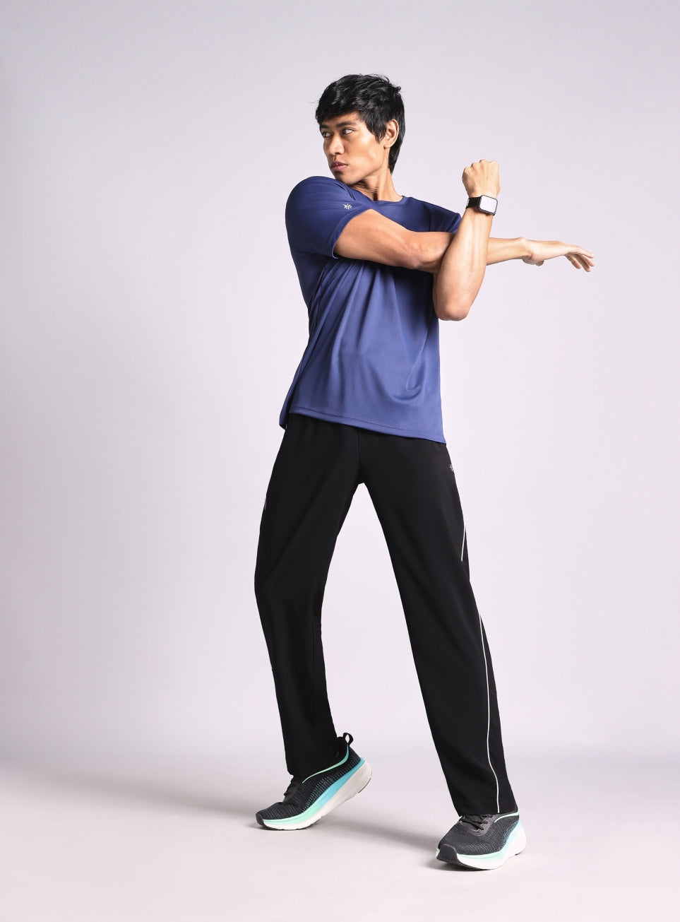 Men's Black Cult Run Cimmunity Trackpant