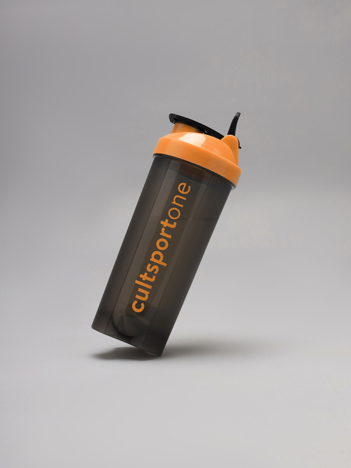 Spill Proof Flip Top Shaker with Blender Ball