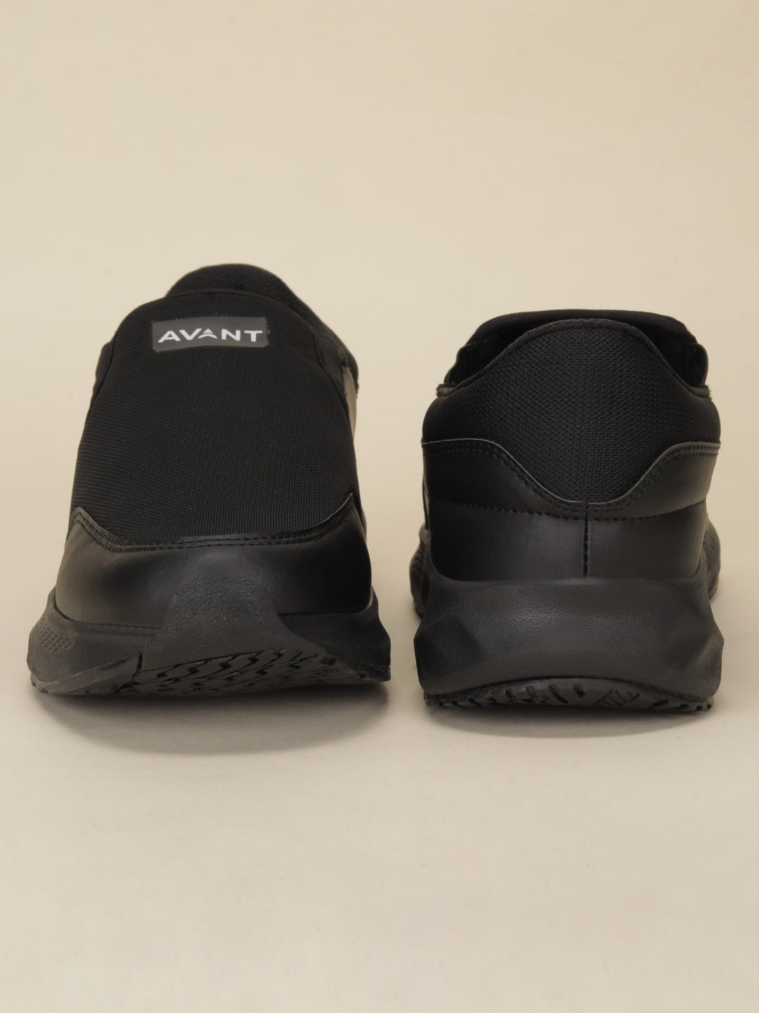 Avant Monoslip Men's Slip-On Walking Shoes - Black
