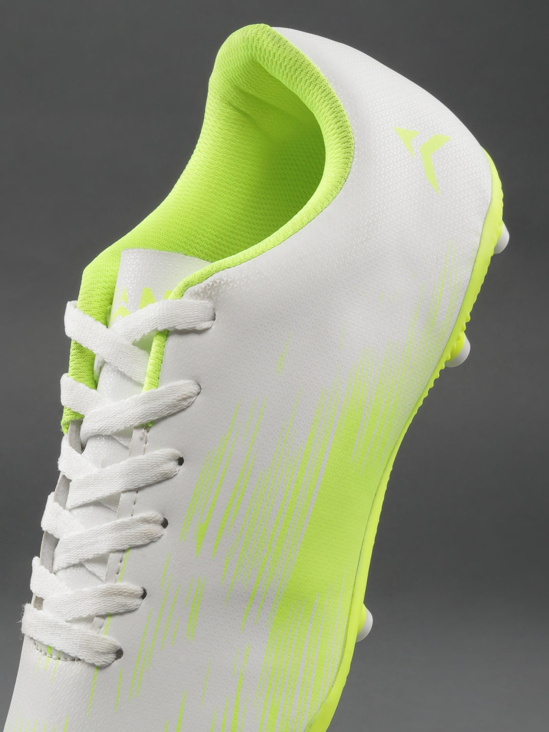 Avant Men's PrimeStrike Football Shoes - White/Green