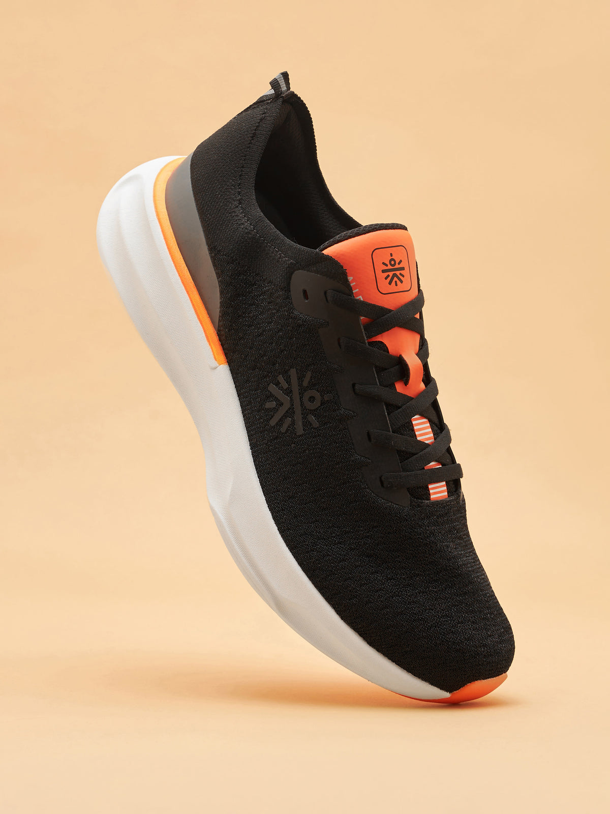cult Versa Fly Men Running Shoes - Black/Orange