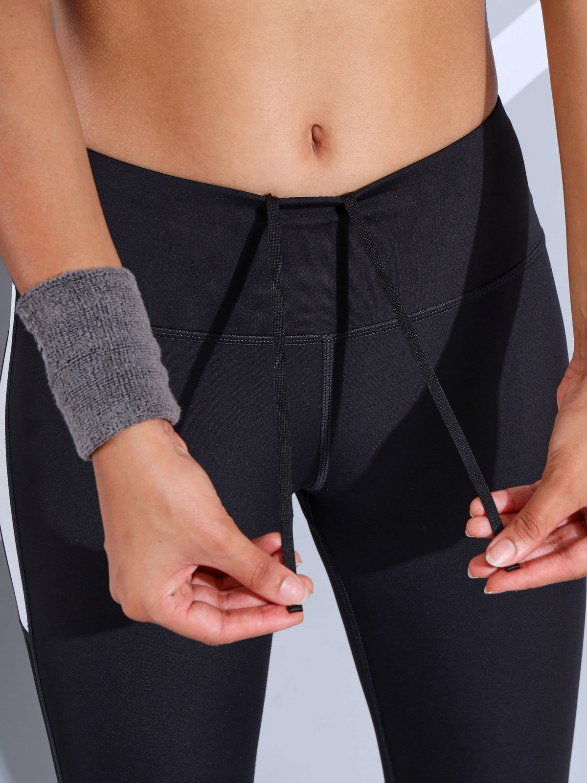 Black Absolute Fit Tights with Contrast Side Panels and Back Pocket