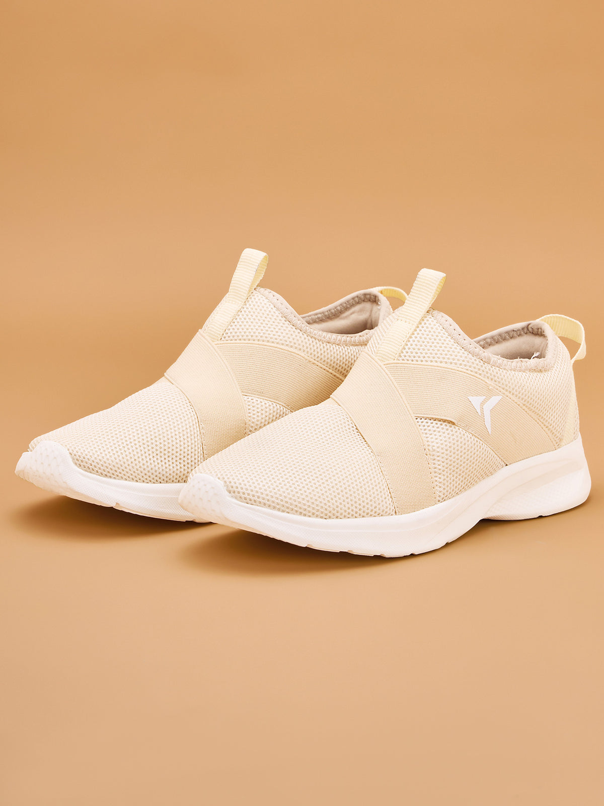 Avant Women's Glam Slip-On Walking shoes - White