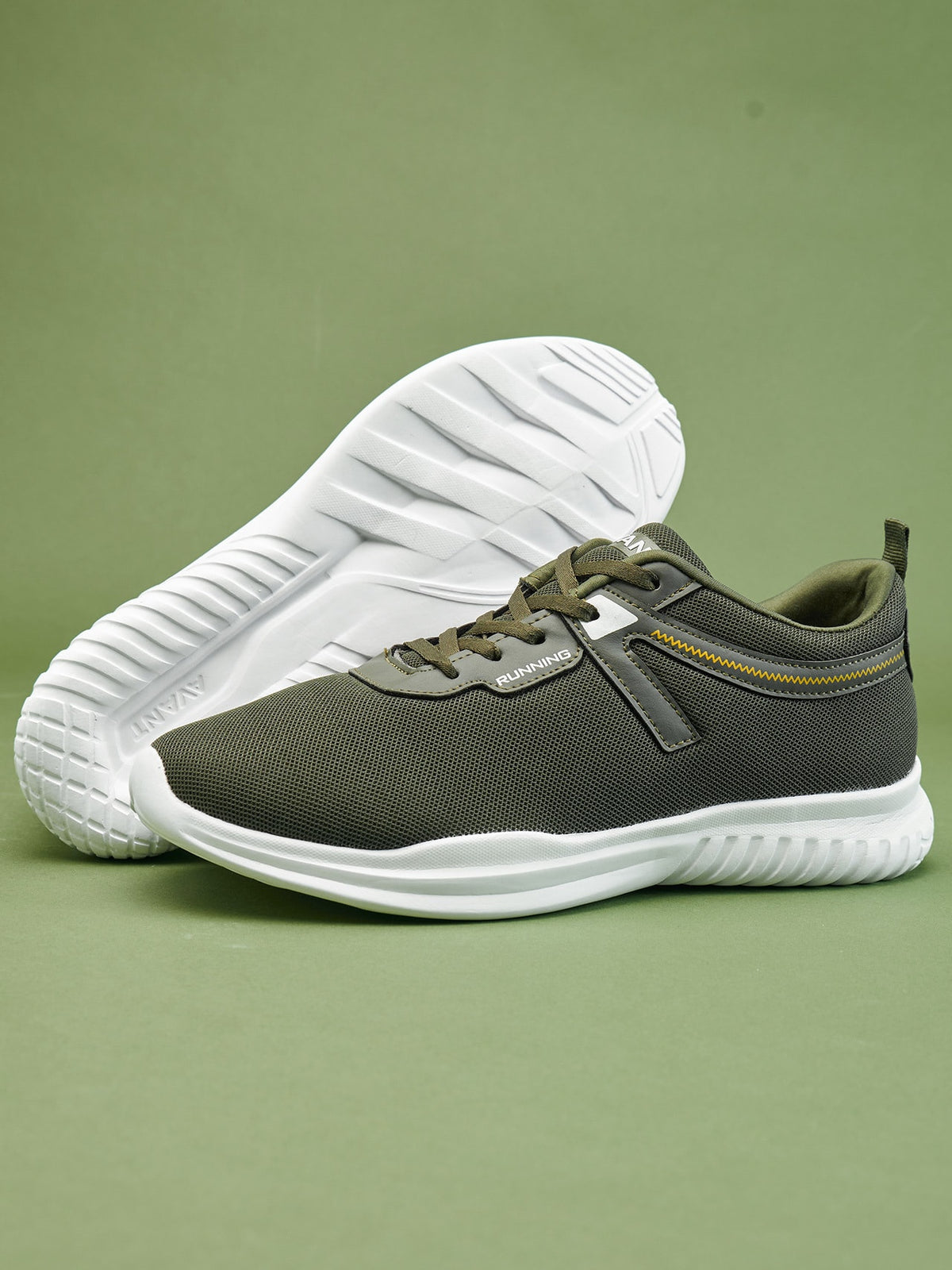 Avant Men's Trace Walking Shoes-Olive
