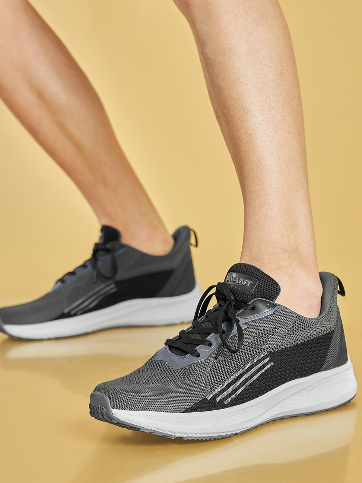 Avant Men's UltraBoom Running and Training shoes-D.Grey