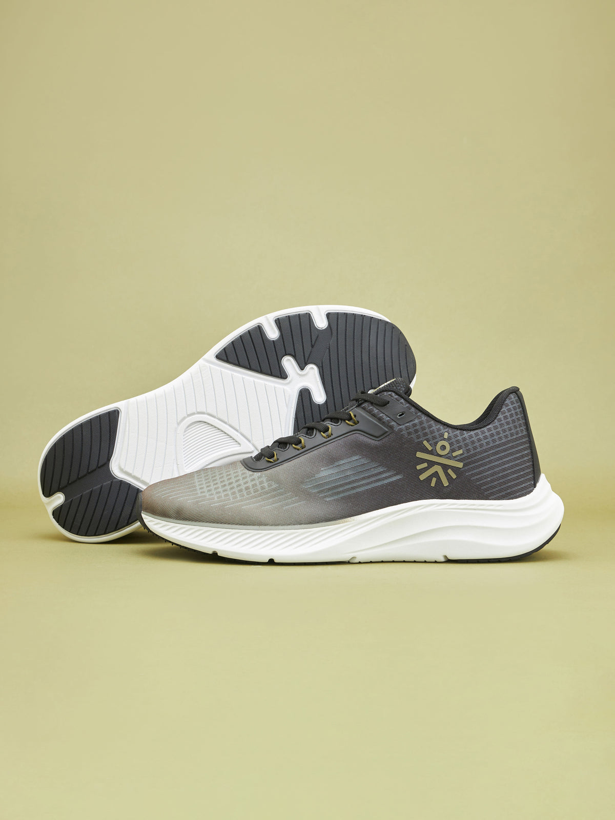 cult Thunderbird Men Running Shoes - Olive/Black