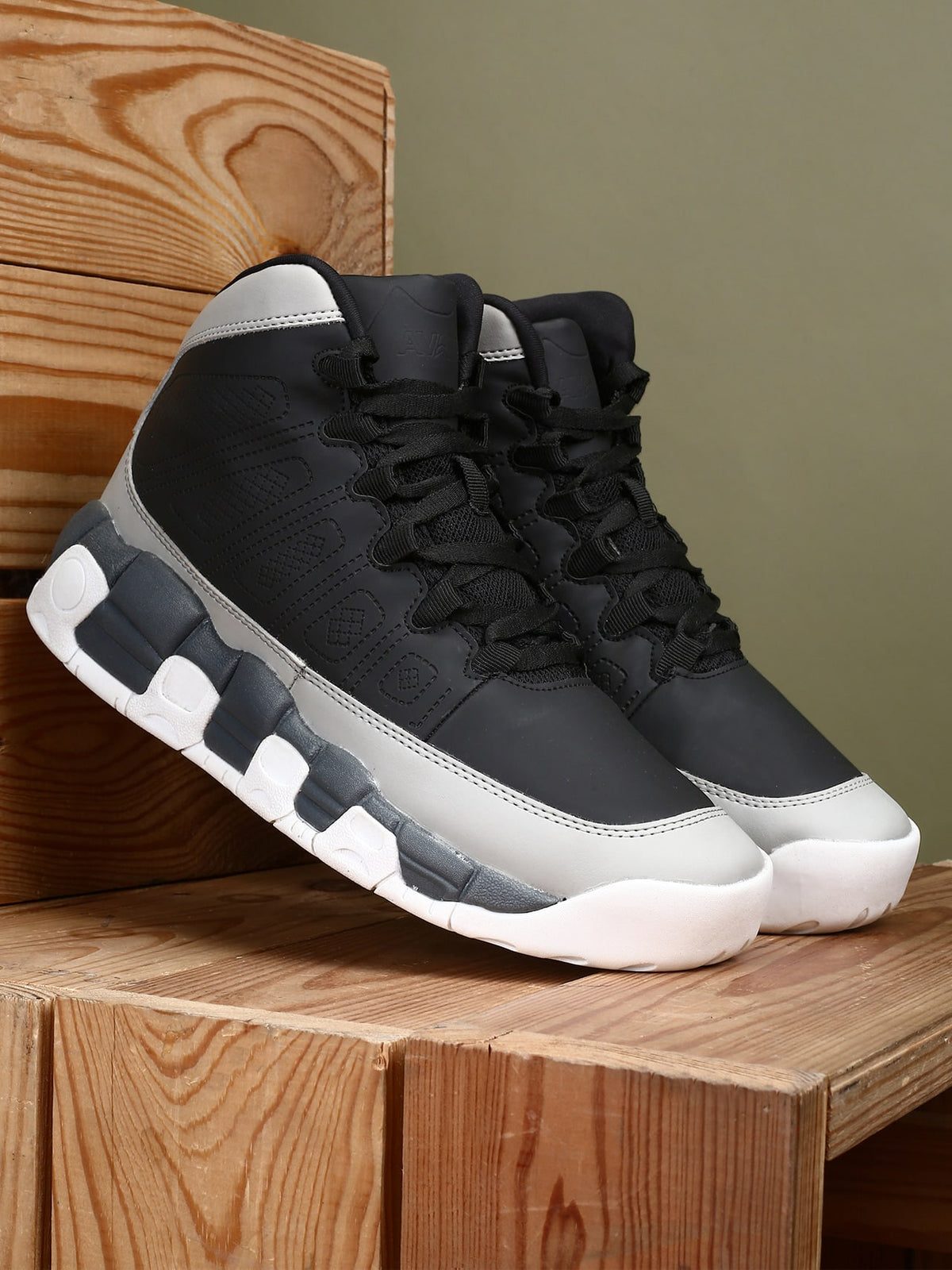 Avant Men's Regal Sneaker Shoes - Grey/Black