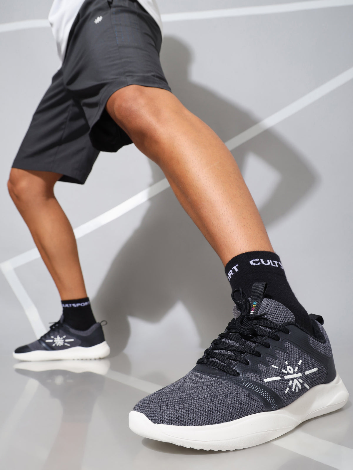 cult Flow Men Running Shoes