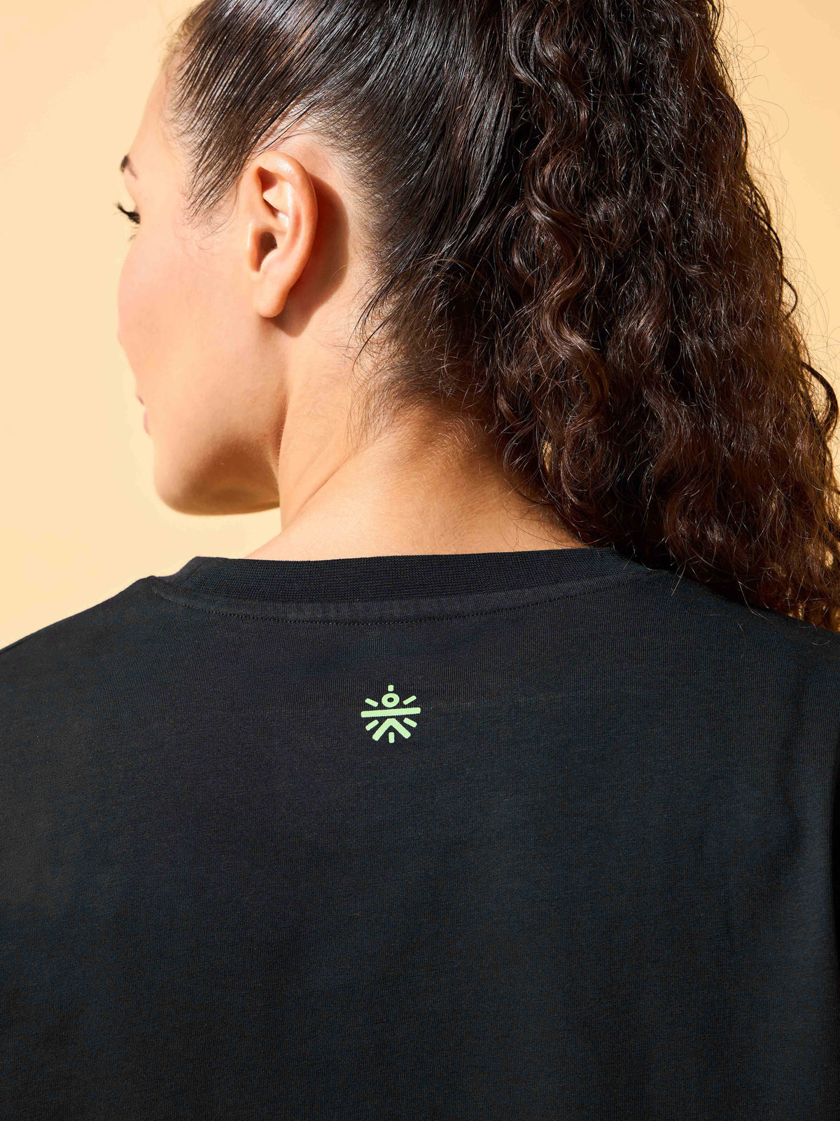 Elevate Print Cropped T-shirt