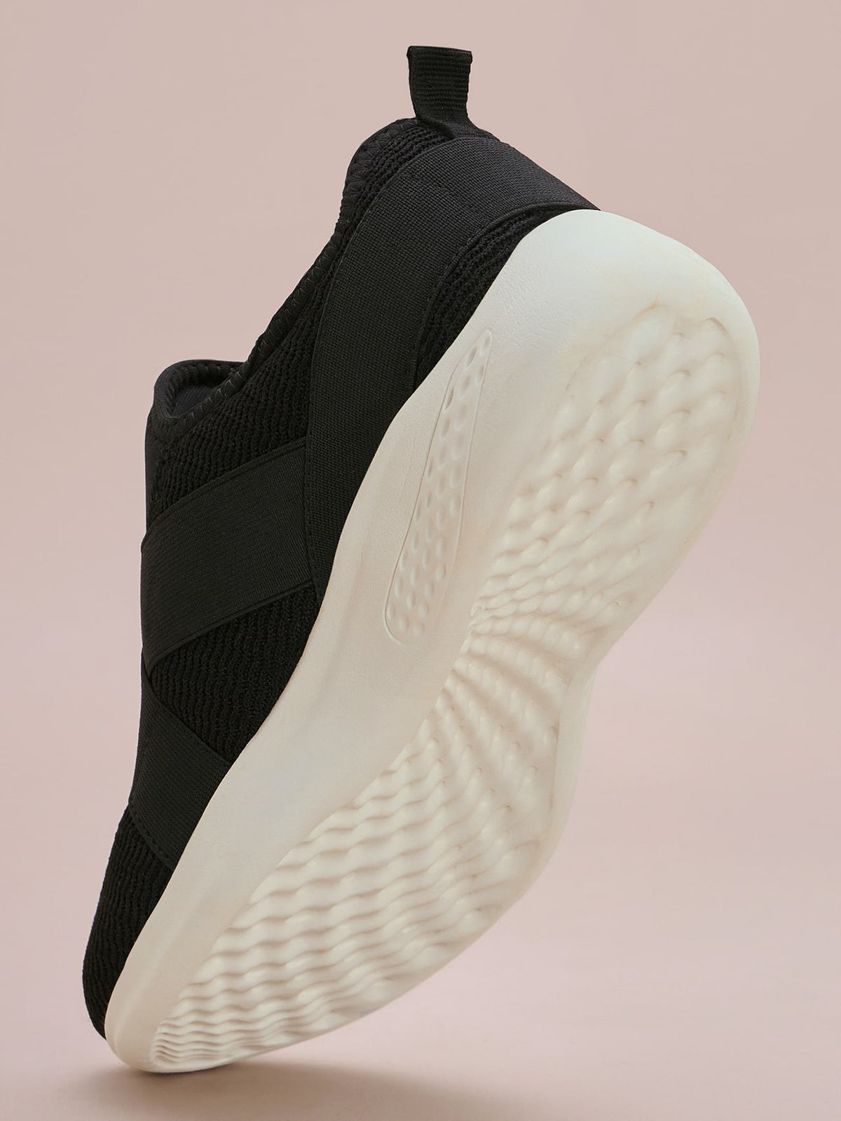 Avant Women's Softy Slip-On Walking Shoes - Black