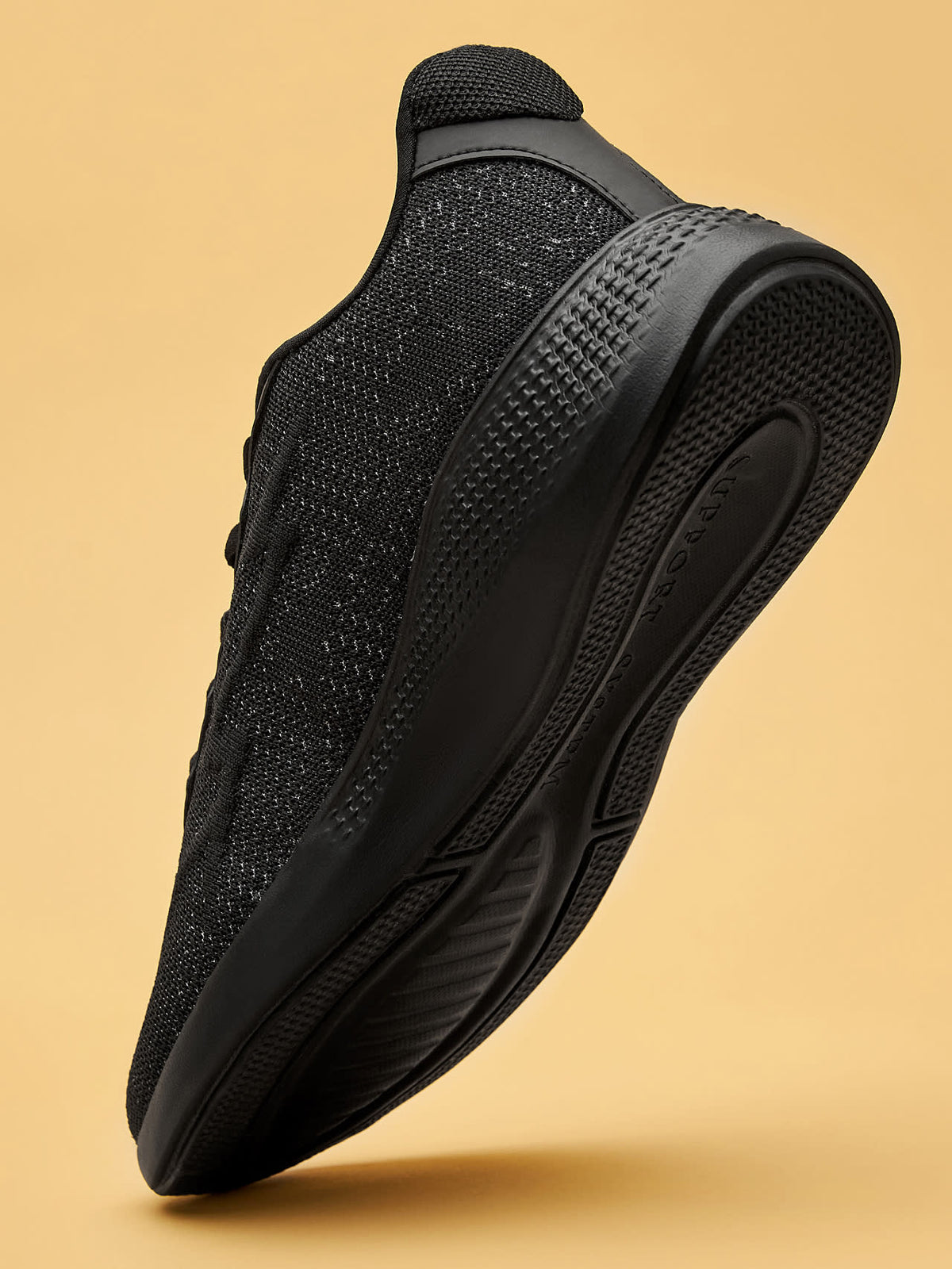 Avant Men's Classic Knitted Walking Shoes- Black