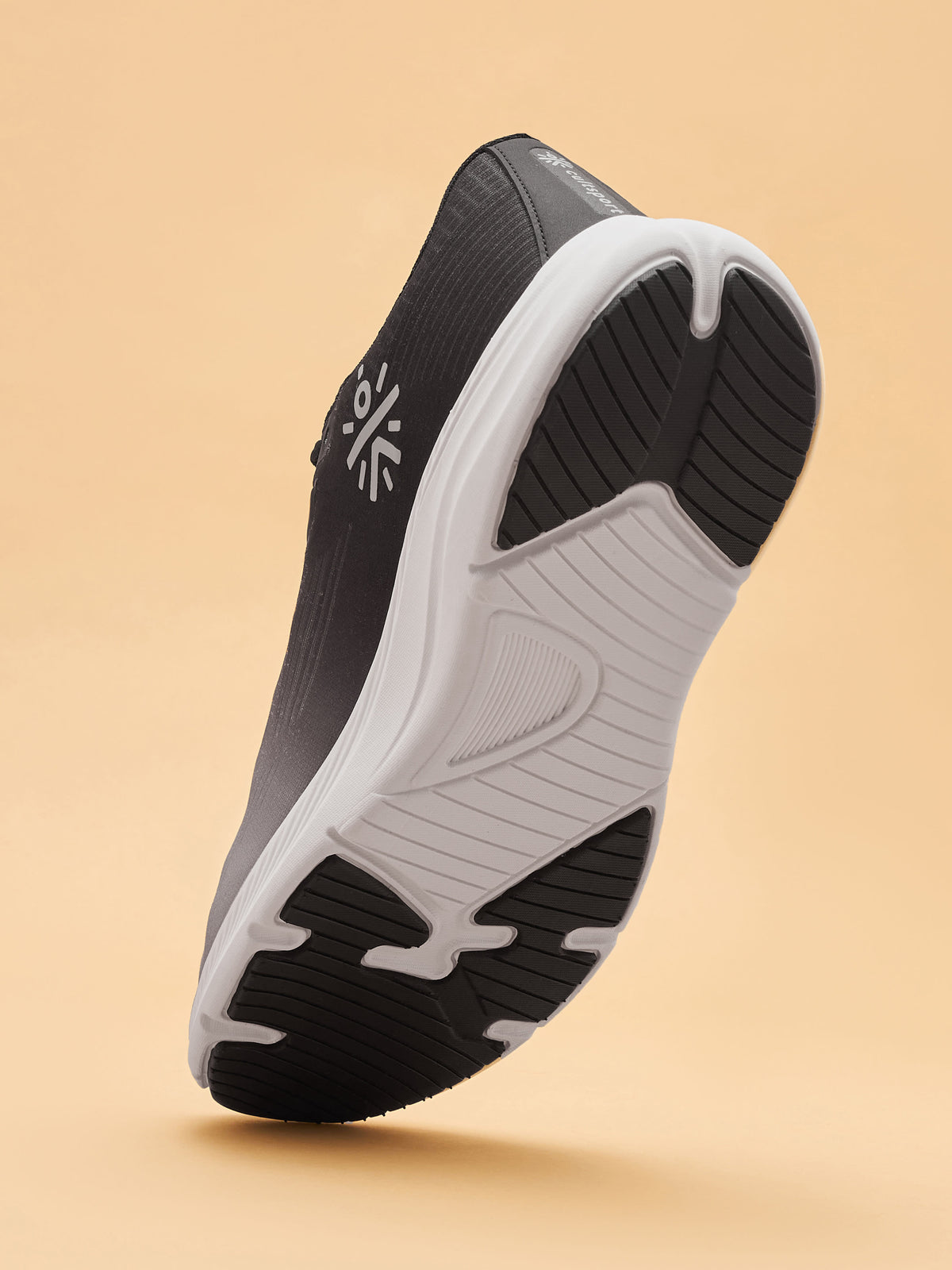 cult Thunderbird Men Running Shoes - Black/Ash Grey