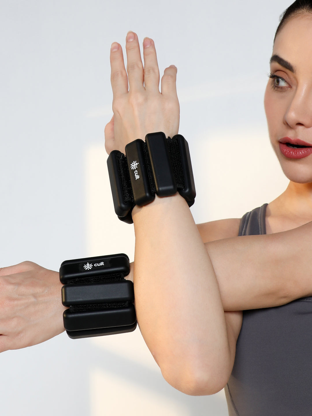 Adjustable Ankle and Wrist Weights (450 g X 2) pair with Removable 60 g Slots Blue  Customizable Weights for Running, Walking, Yoga & Workouts