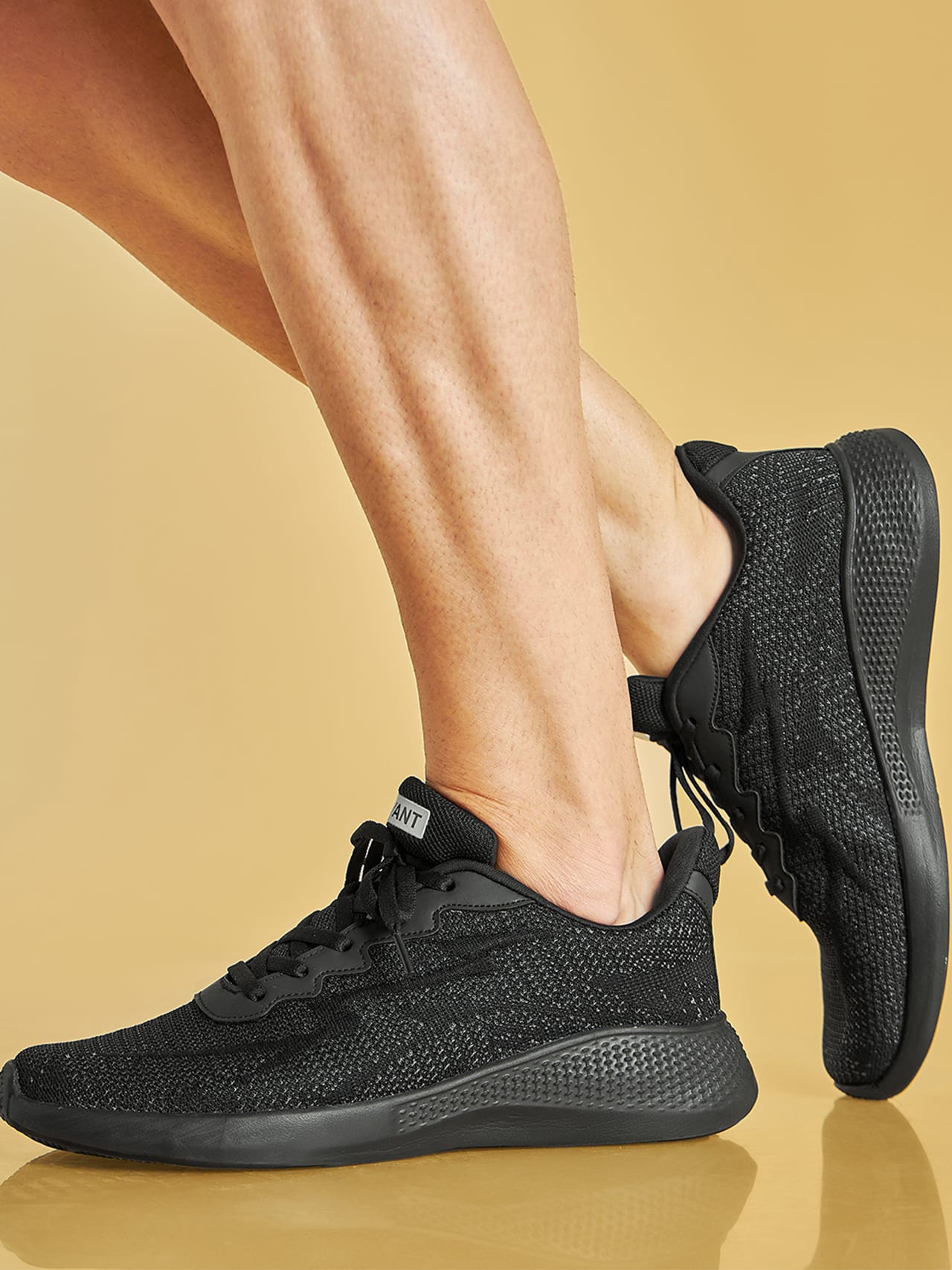 Avant Men's Classic Knitted Walking Shoes- Black
