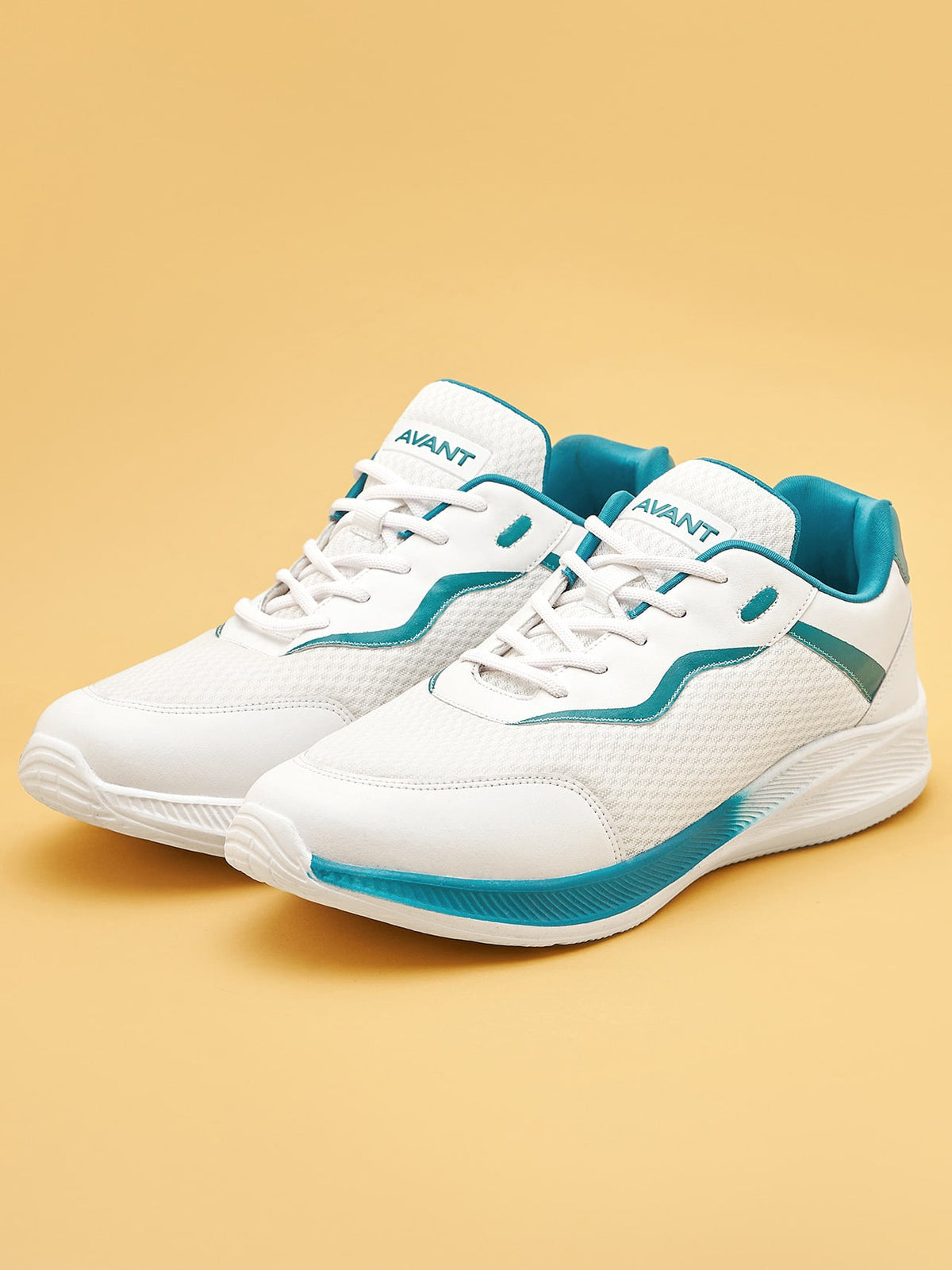Avant Men's Softride Walking Shoes-White