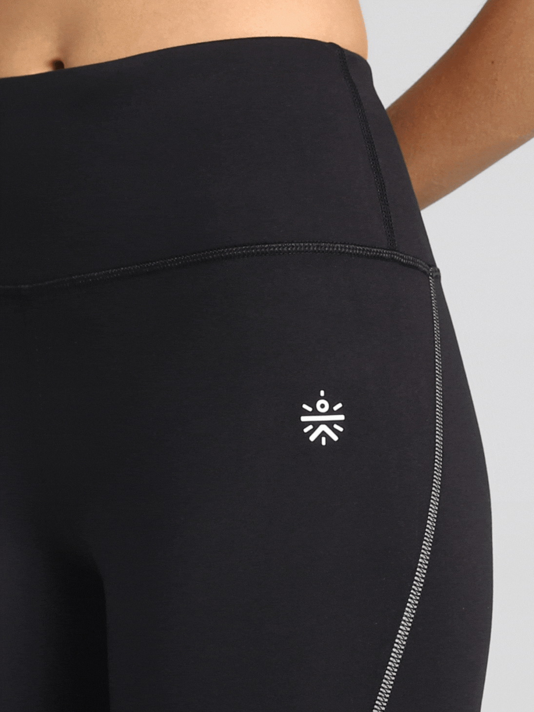 Women's Black Absolute Fit Solid Running Tights