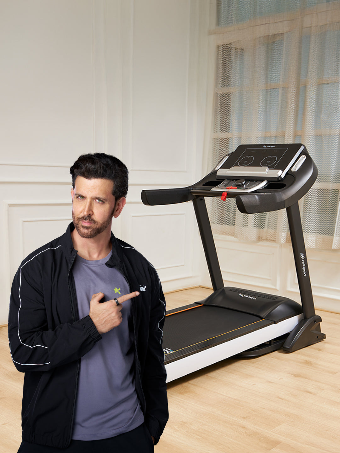 Smartrun Dallas 7 HP Peak Treadmill | 15-level Auto-Incline | Max Weight-150kg | Max Speed-20kmph (with 6 Months Extended Warranty)