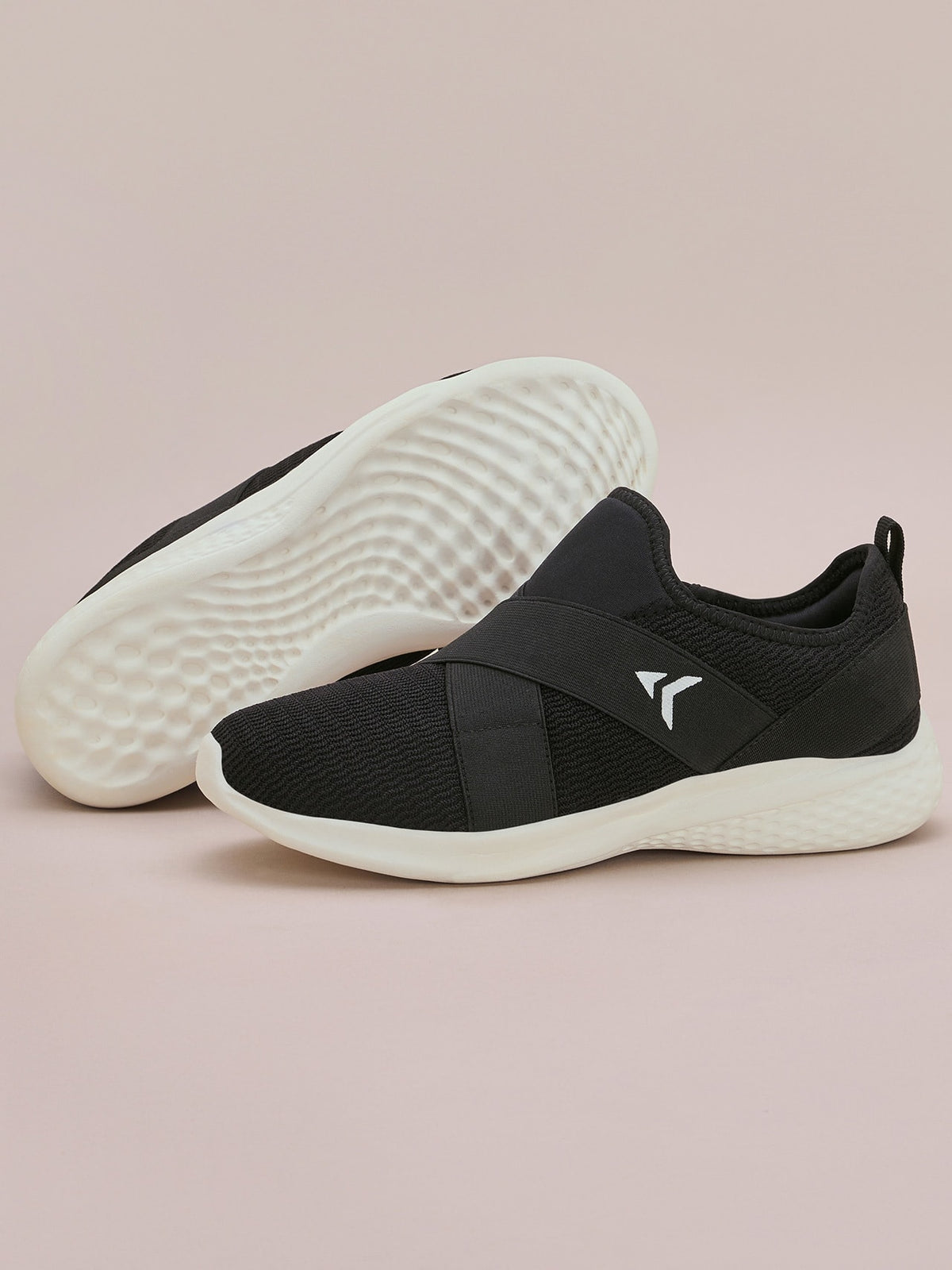 Avant Women's Softy Slip-On Walking Shoes - Black