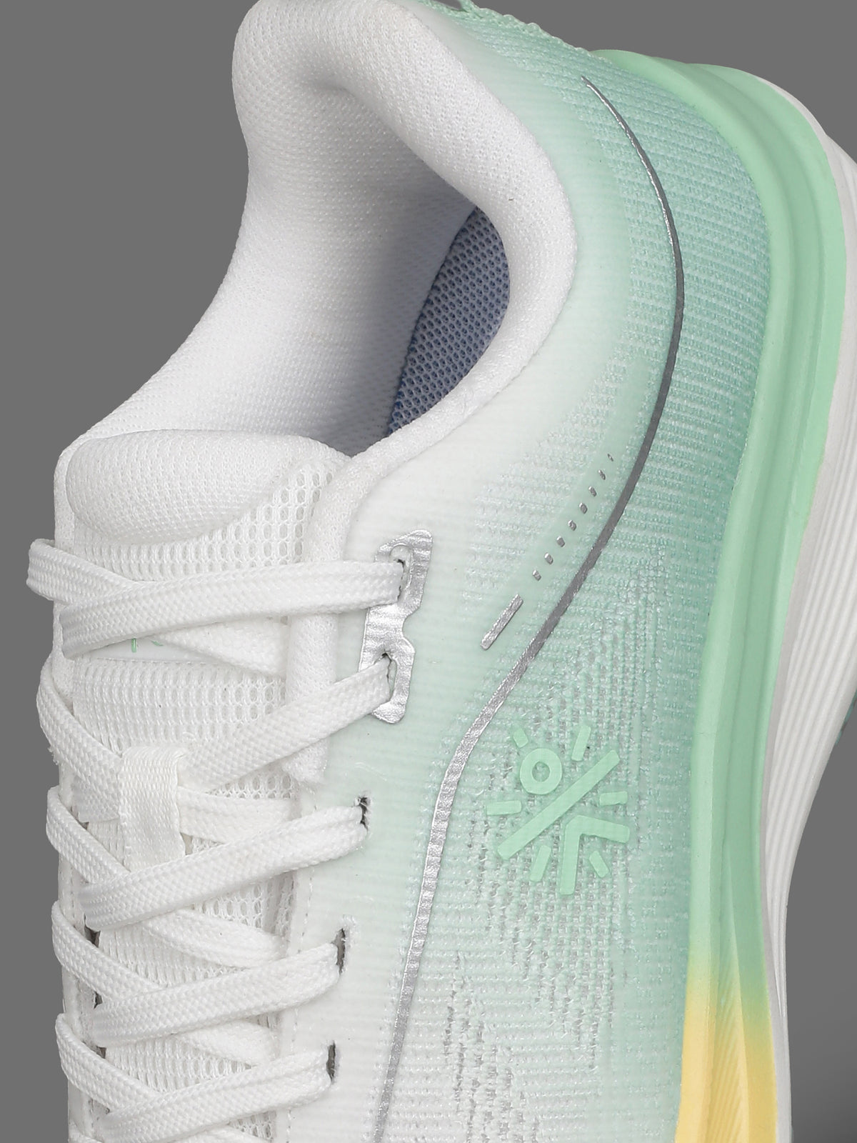 cult Women's Aeris Running Shoes - L.Green