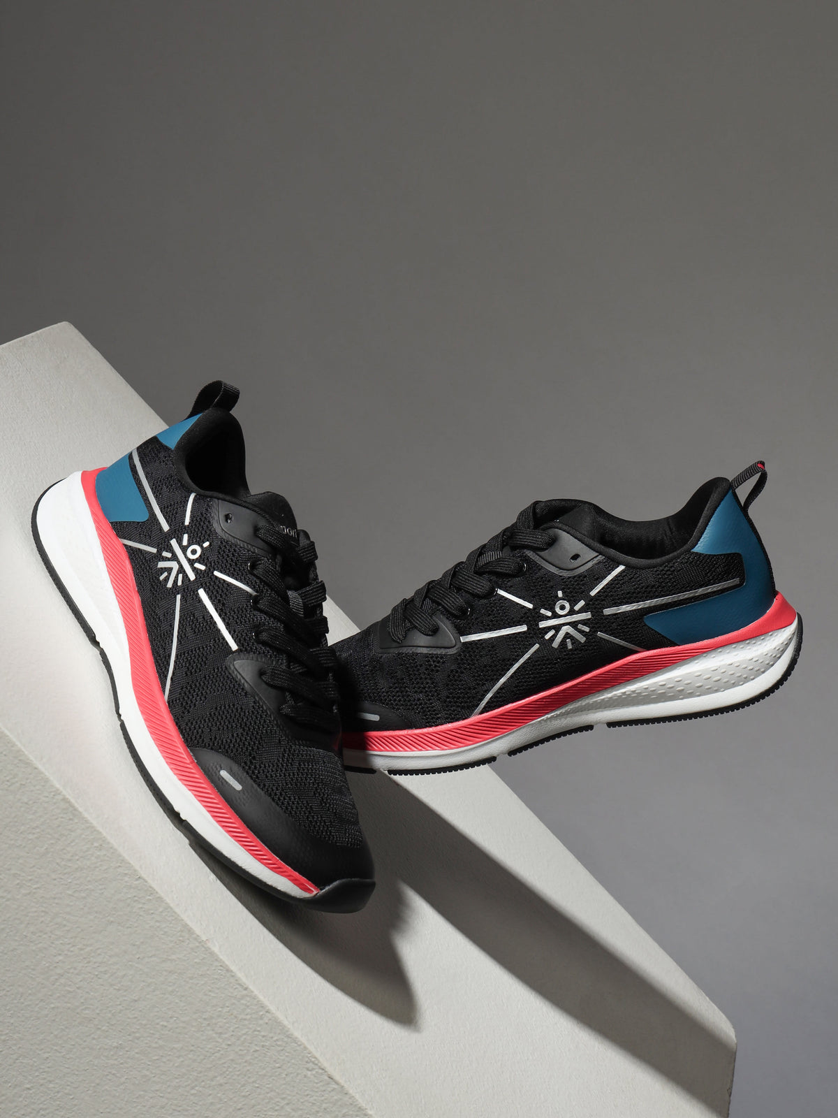 cult Flomo Men Running Shoes - Black/Blue