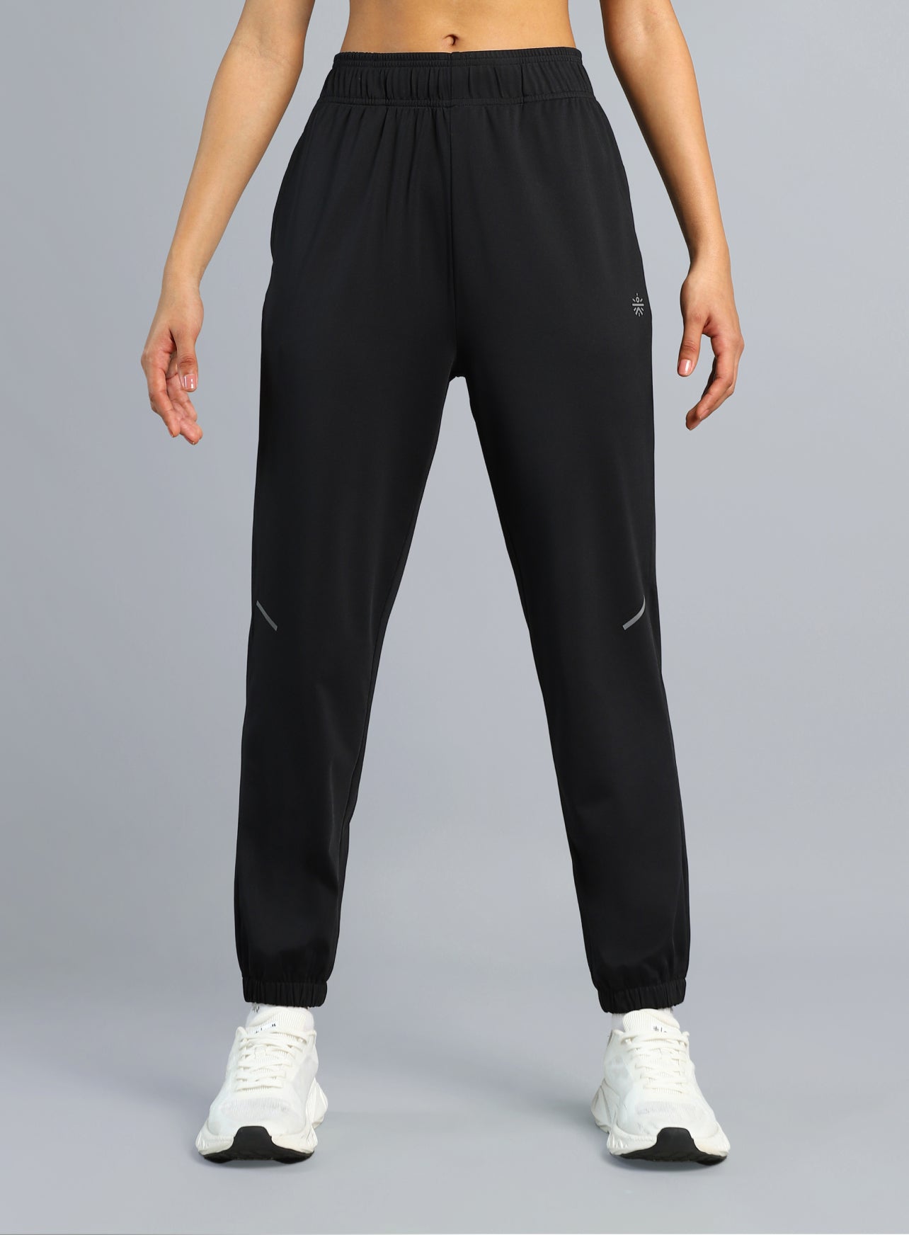 703379 d