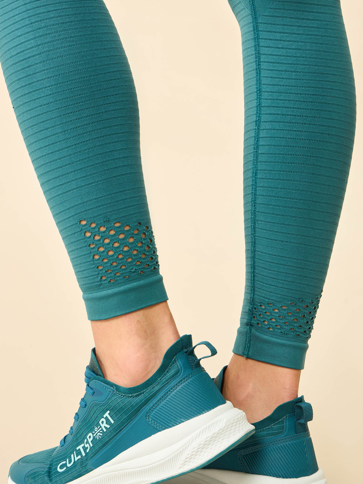 Sea Green Seamless Body Snug Jacquard Structured Sports Tights