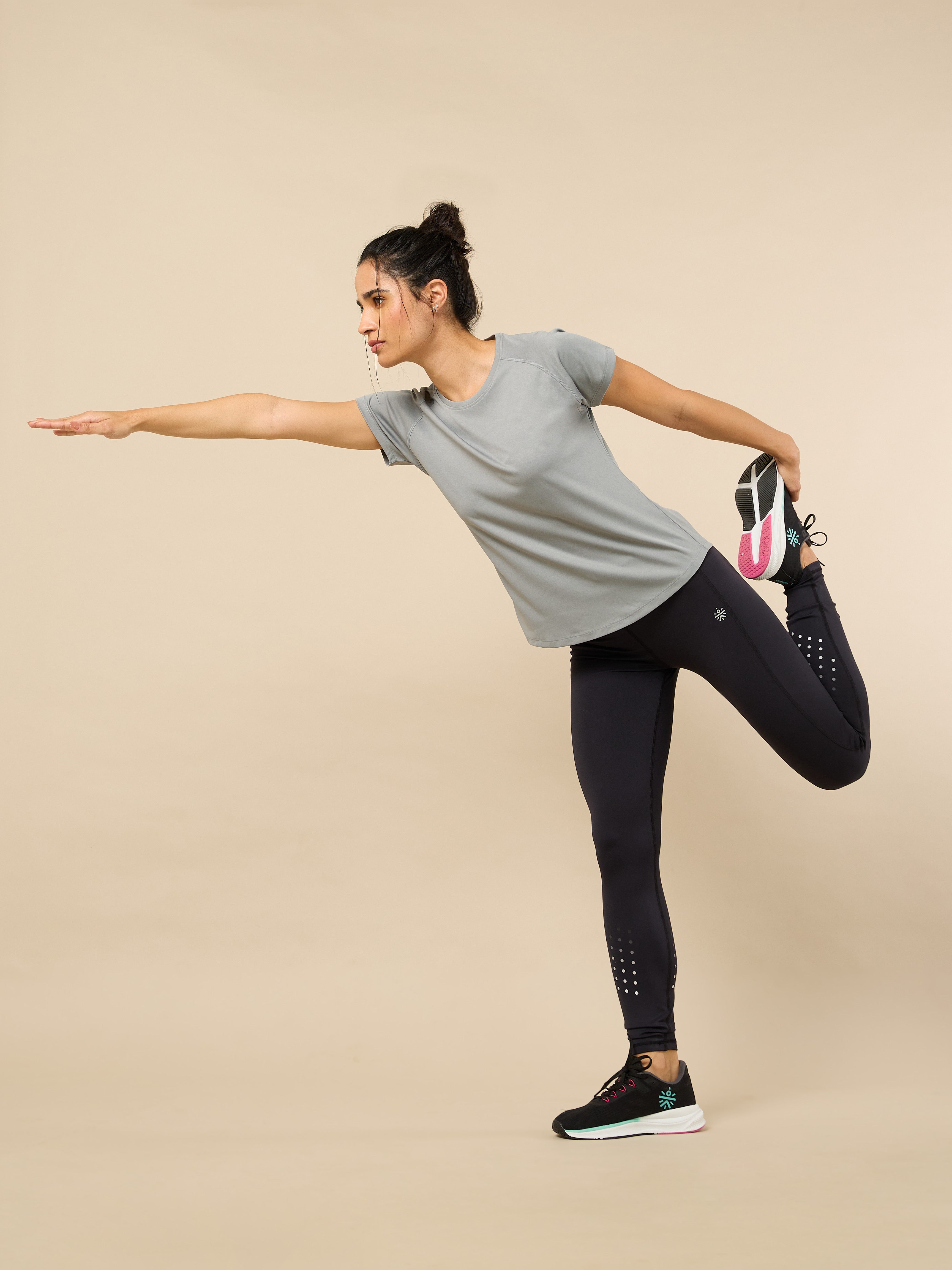 Women's Cult Energy Grey Performance T-shirt